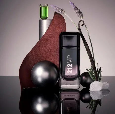 212 VIP BLACK 100ML- Perfume Masculino